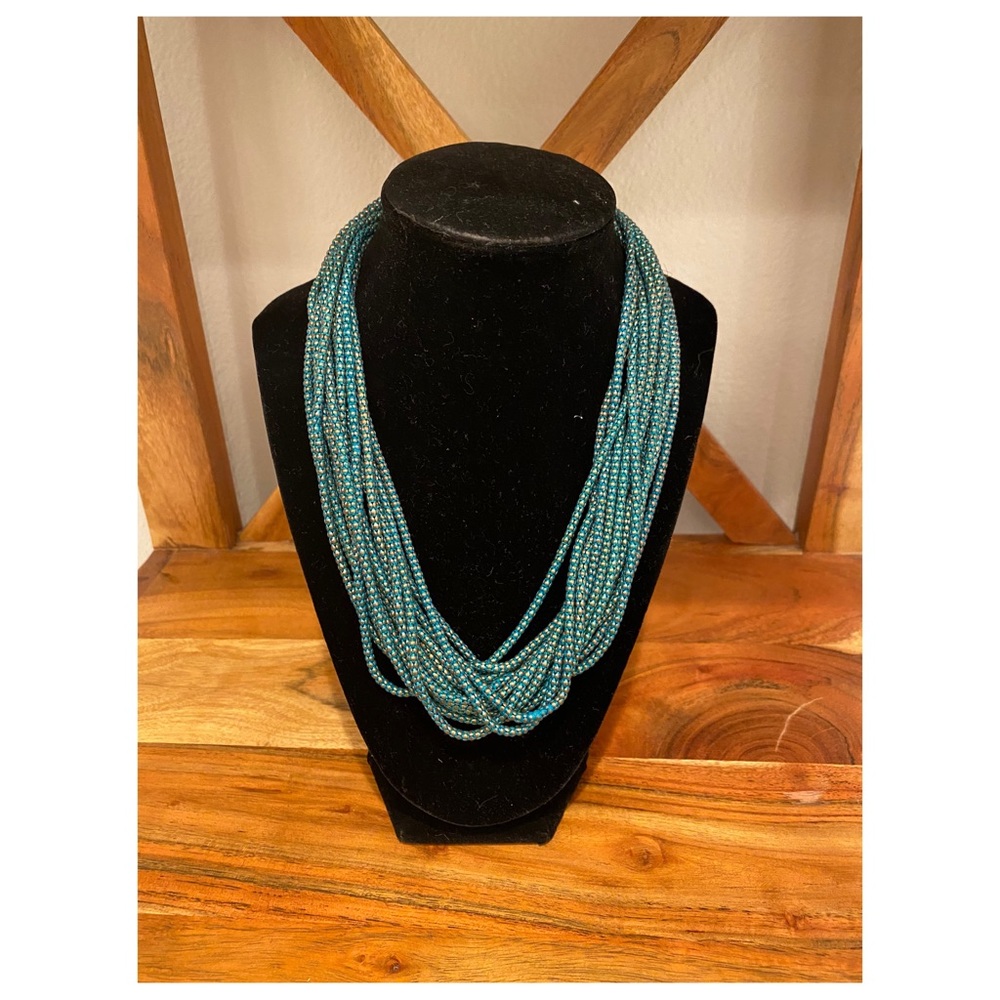 Statement necklace